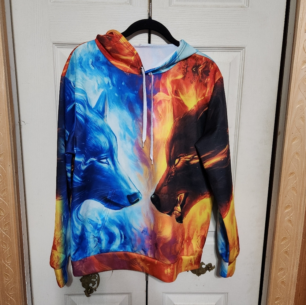 Colorful Wolf Graphic Hoodie - Picture 3 of 10